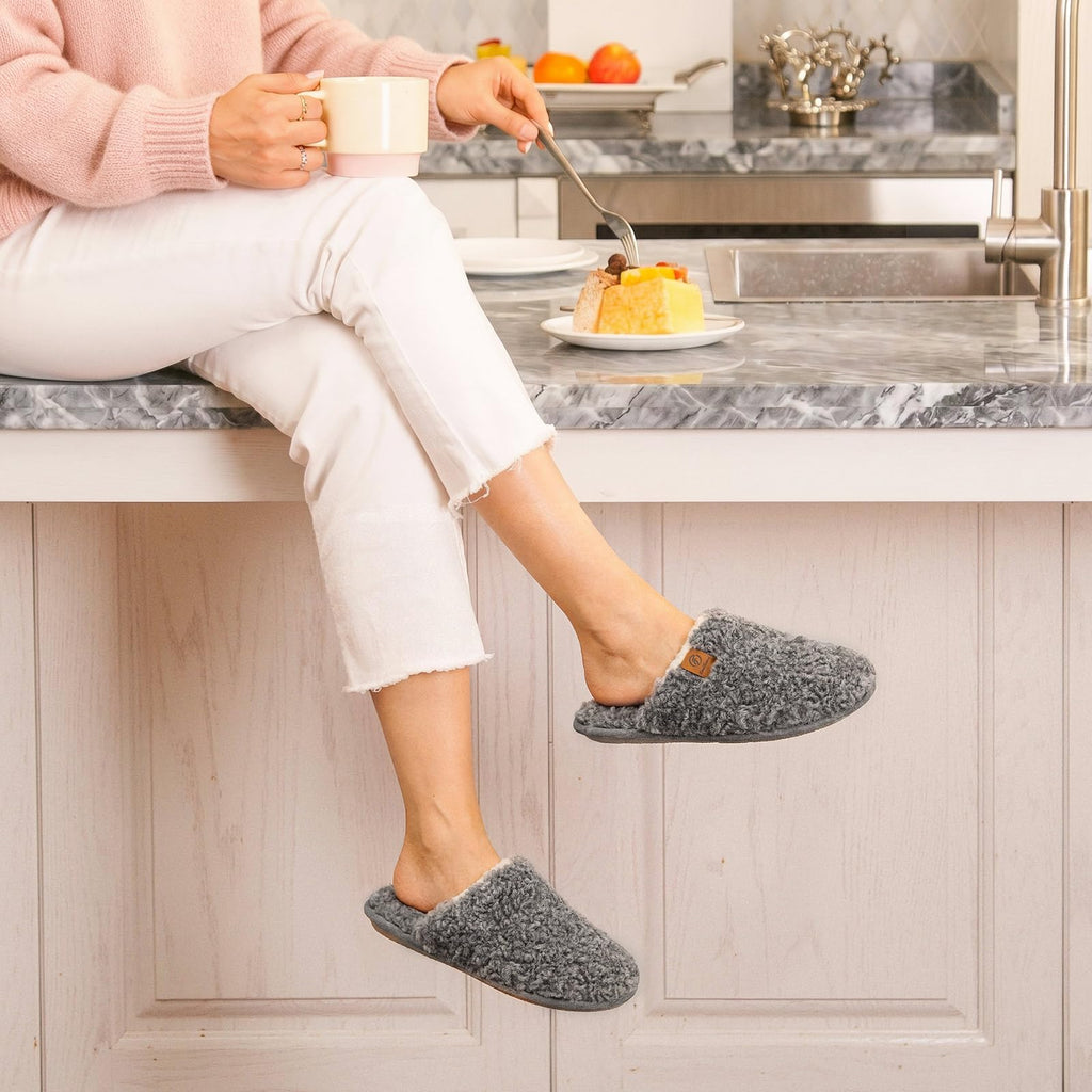 EverFoams Women's Fuzzy Slippers Warm Cozy Memory Foam Indoor House Shoes Jansha Store