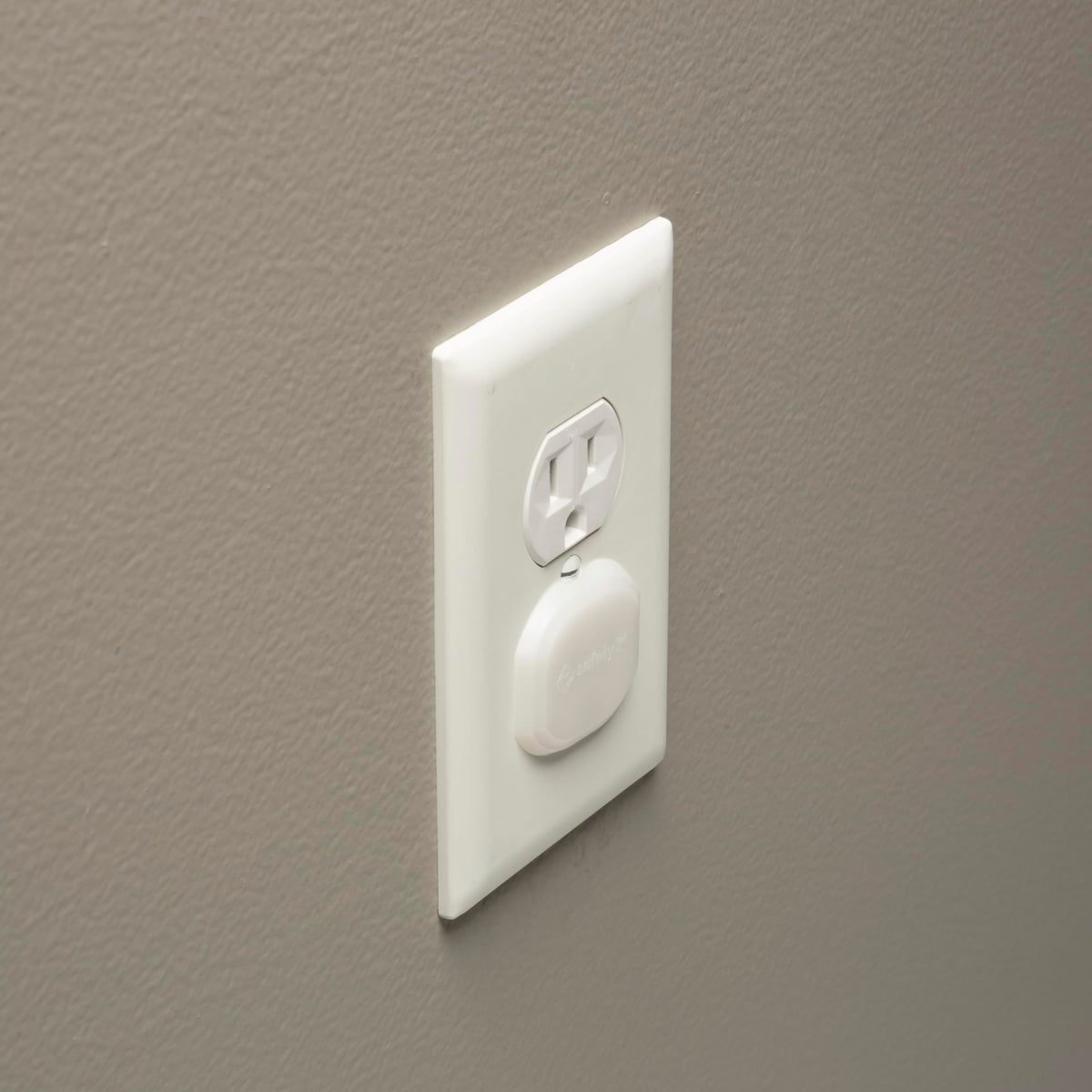 Safety 1st Electrical Outlet Baby Proof Covers, Secure Outlet Plugs, Baby Proofing, 36 Count Jansha Store