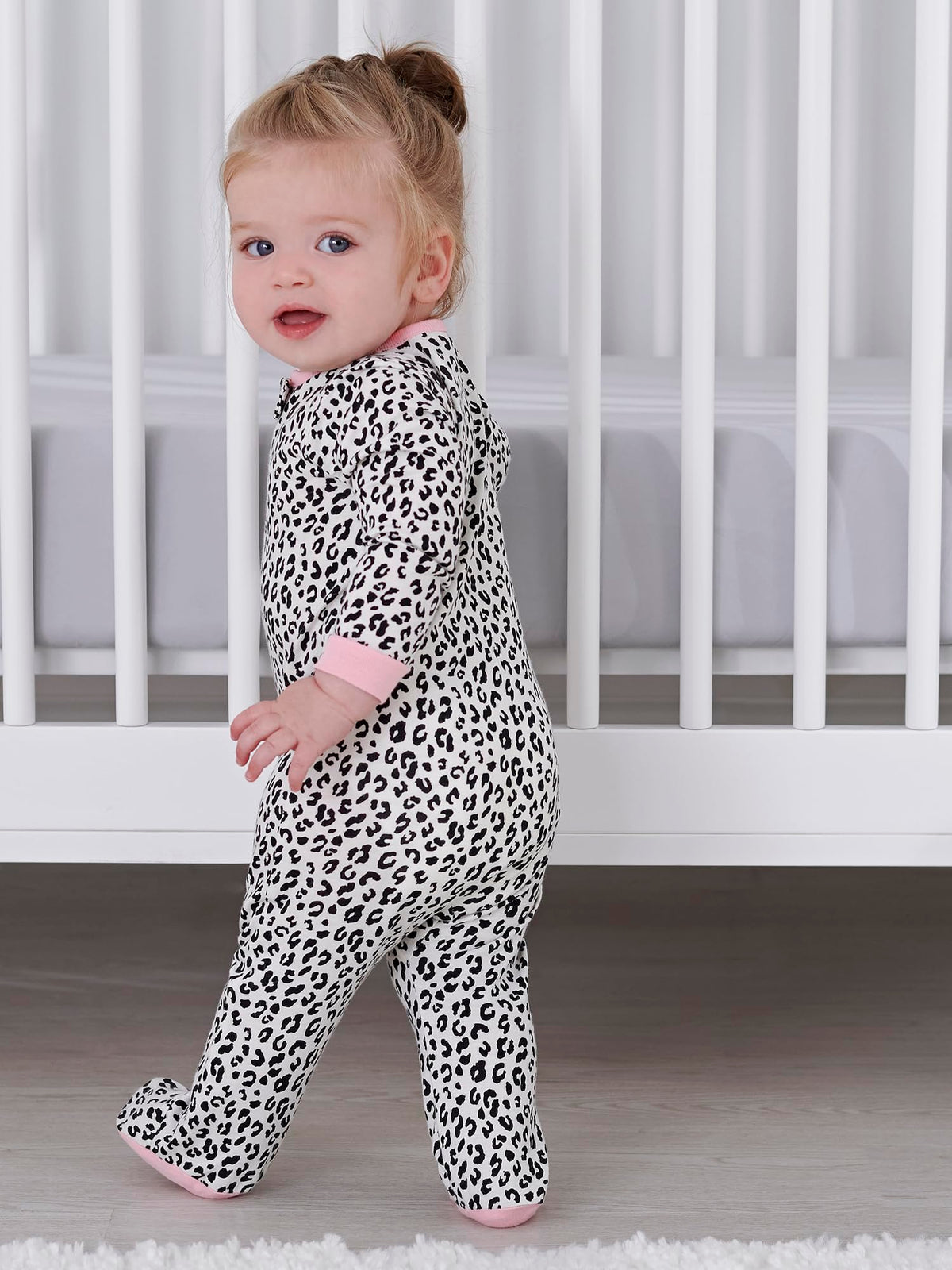 Gerber Baby Girls 4-Pack Sleep 'N Play Footie Jansha Store
