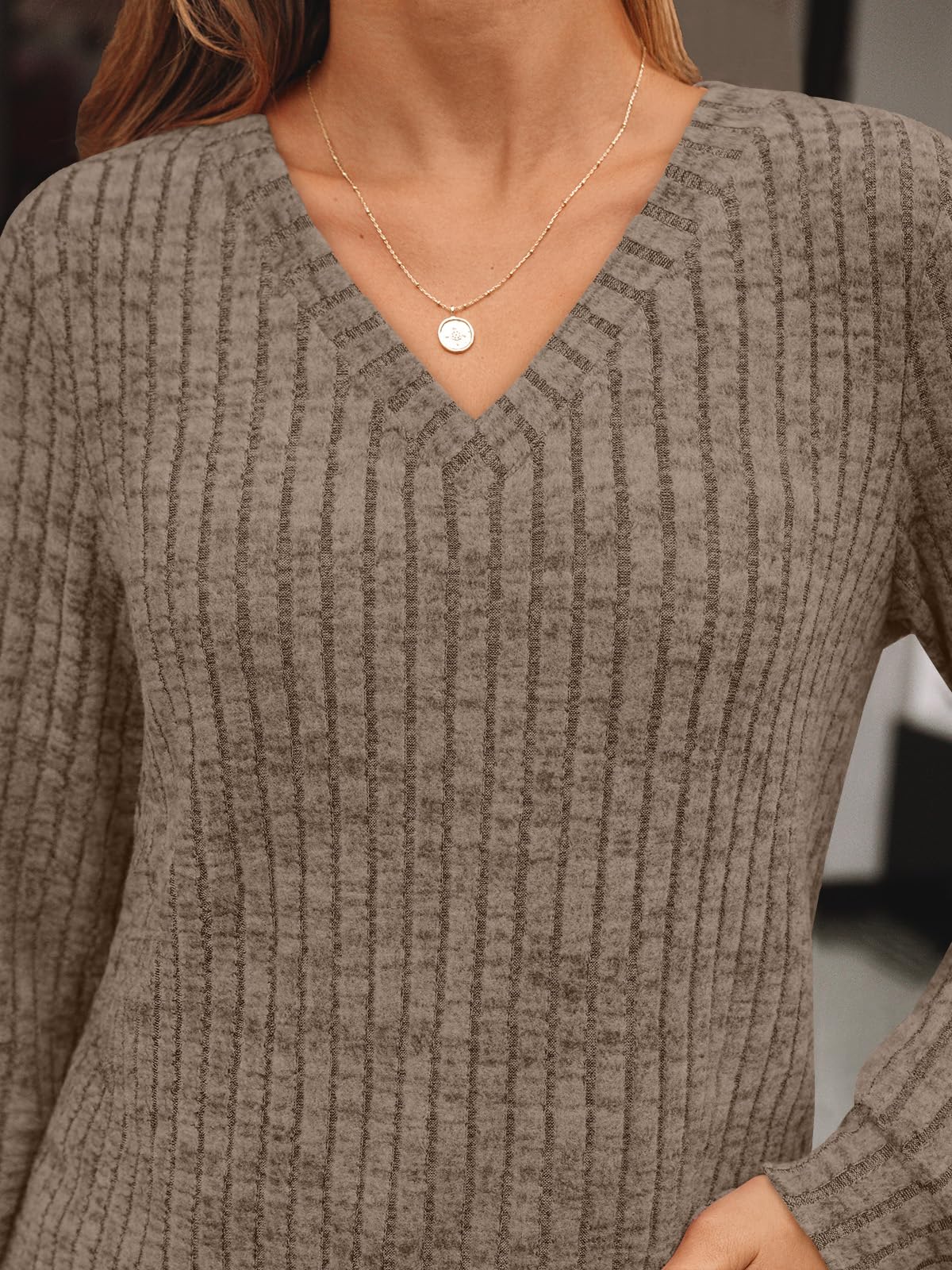 AUTOMET Womens V Neck Long Sleeve Shirts Fall Tops 2026 Lightweight Sweater Jansha Store
