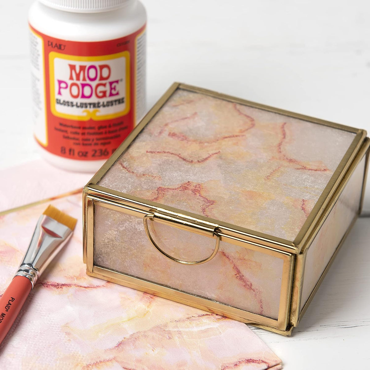 Mod Podge Gloss Sealer, Glue & Finish: All-in-One Craft Solution- Quick Dry, Easy Clean, for Wood, Paper, Fabric & More. Non-Toxic - Craft with Confidence, Made in USA, 16 oz., Pack of 1 Jansha Store