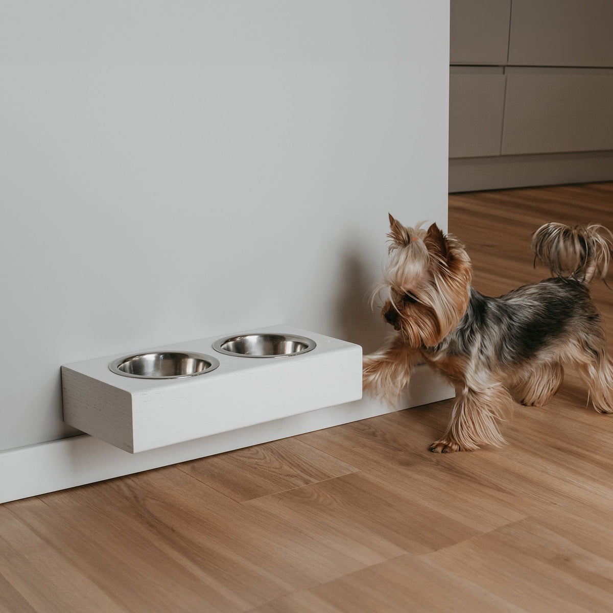 Small Dogs and Cats Wooden Elevated Stand, Young Dog Stand with Bowls Valiai