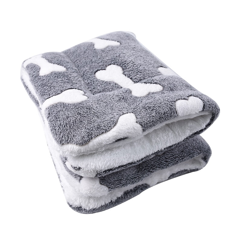 Pet Blanket Dog Bed Cat Mat Flannel Thickened Accessories Keep Warm In Winter Sleeping For Sofa Cushion Home Rug Supplies CAN