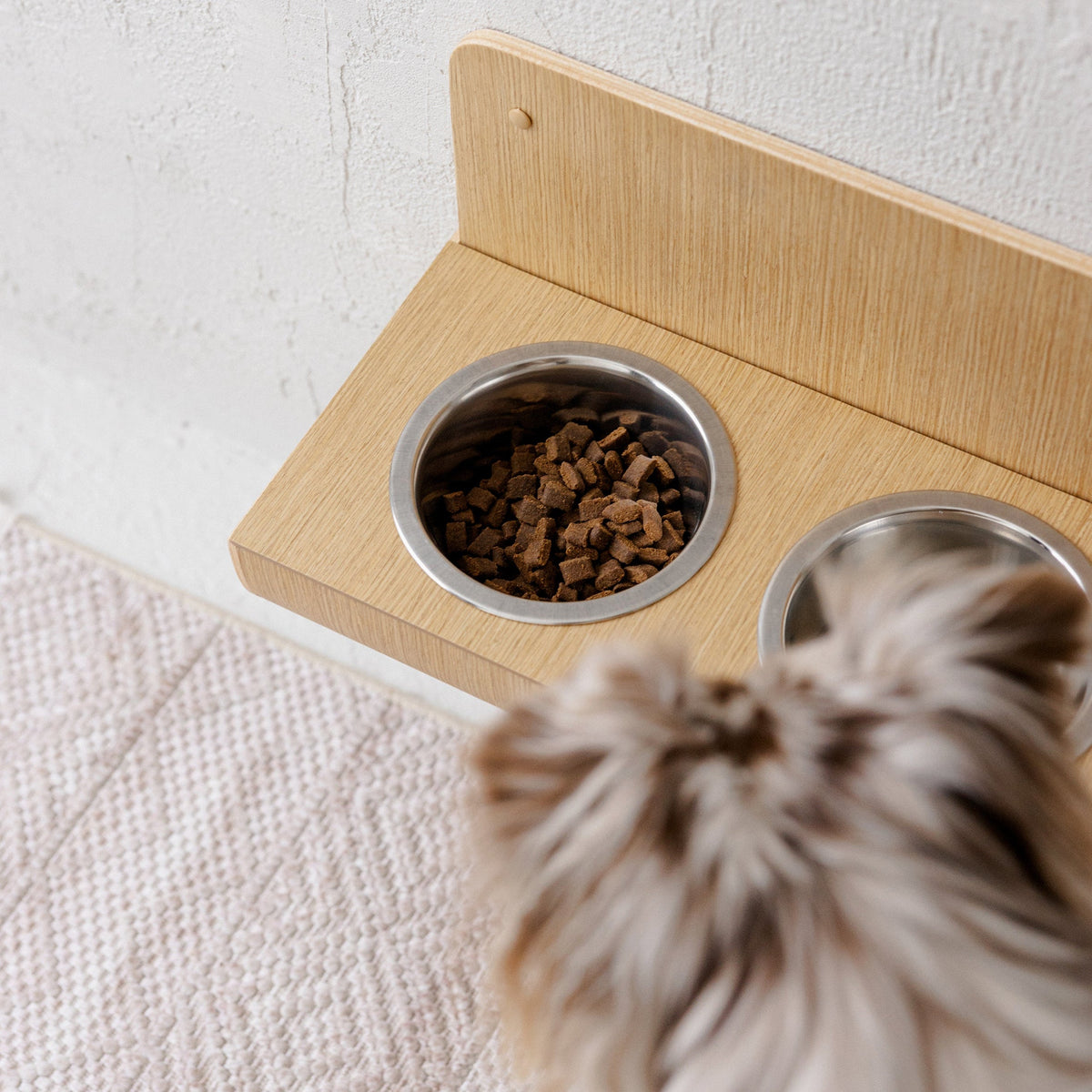 Hanging wooden dog feeder with wall protection, Floating raised dog bowls Valiai