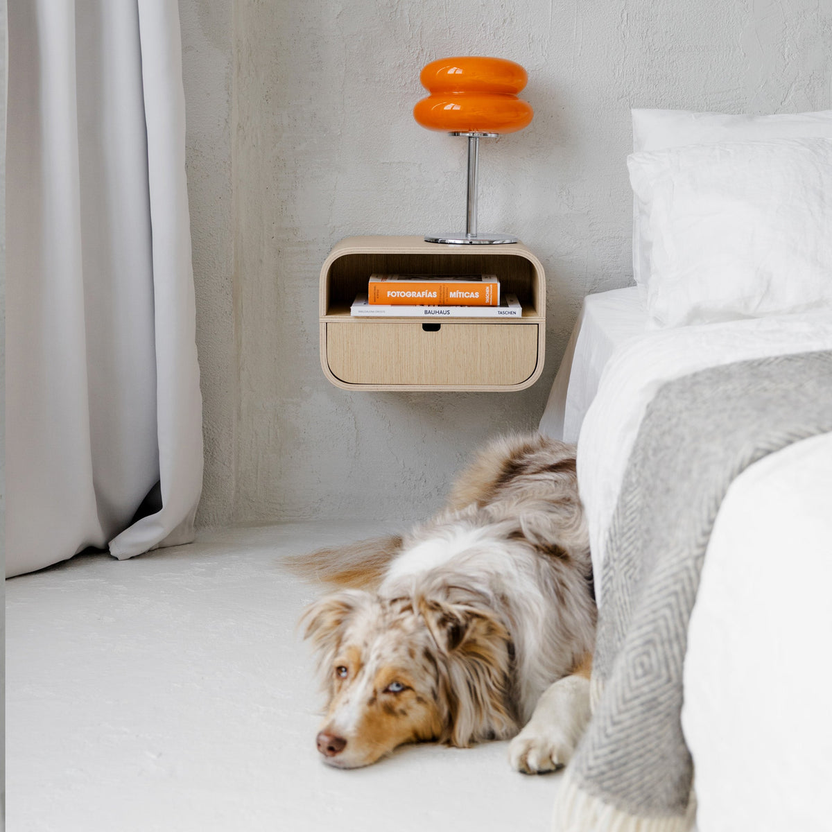 Floating Nightstand with Drawer, Minimalist Wall Mounted Oak Bedside Table Valiai